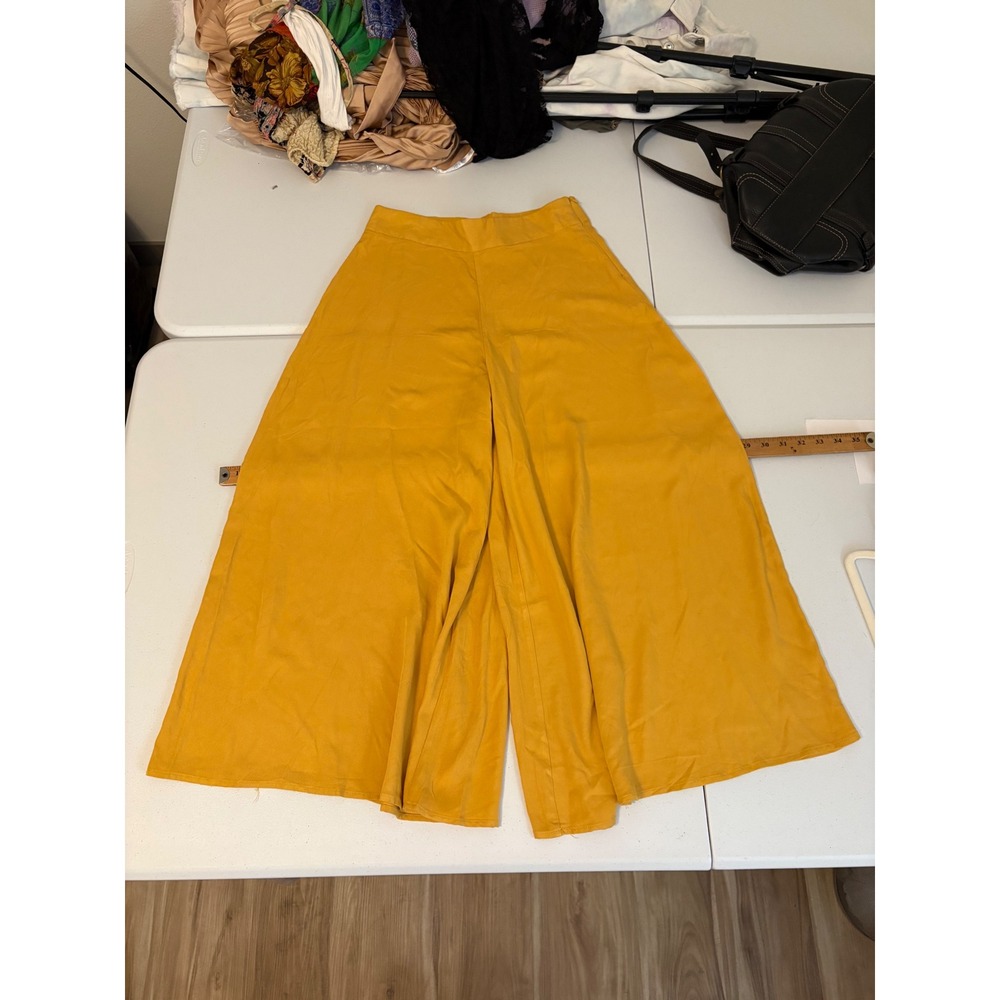 Forever 21 Mustard Yellow Wide Leg Pants High Waisted Flowy Boho Culottes M g5